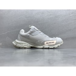 GT Balenciaga Track .3 White 700875W3RF19010