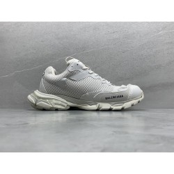 GT Balenciaga Track .3 White 700875W3RF19010