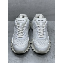 GT Balenciaga Track .3 White 700875W3RF19010