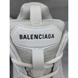 GT Balenciaga Track .3 White 700875W3RF19010