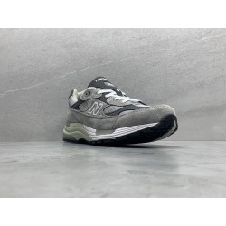 GT New Balance 992 Grey M992GR