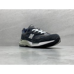 GT New Balance 992 Made in USA Navy Grey M992GG