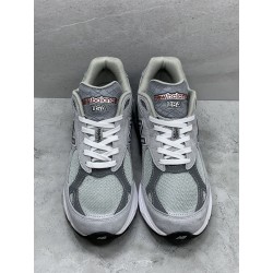 GT New Balance 990v3 Made in USA Grey M990GY3