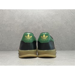GT Gucci Gazelle Sneaker ‎Black Leather 726487AAA439549