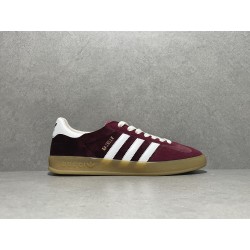 GT Gucci Gazelle Sneaker Red Velvet ‎707864 9STU0 6360