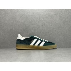 GT Gucci Gazelle Sneaker Green Suede ‎