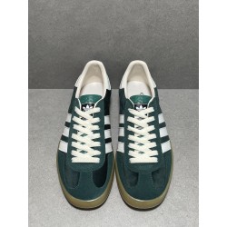 GT Gucci Gazelle Sneaker Green Suede ‎