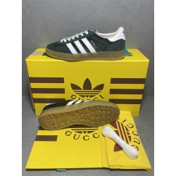 GT Gucci Gazelle Sneaker Green Suede ‎