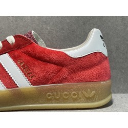 GT Gucci Gazelle Sneaker Red Velvet ‎707864 9STU0 6360