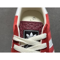 GT Gucci Gazelle Sneaker Red Velvet ‎707864 9STU0 6360