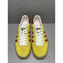 GT Gucci Gazelle Sneaker Yellow Velvet ‎707848 9STU0 7170