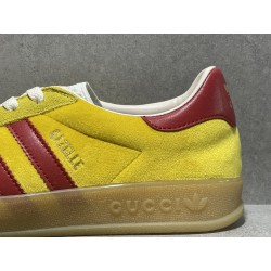 GT Gucci Gazelle Sneaker Yellow Velvet ‎707848 9STU0 7170