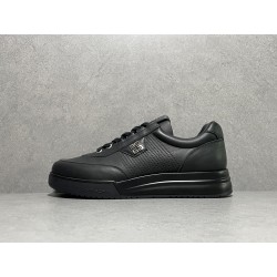 GT Givenchy G4 Sneakers Black Leather BH0070H1AU-001