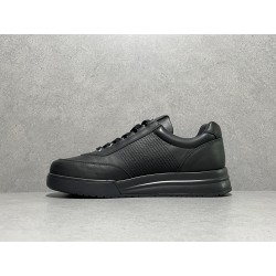 GT Givenchy G4 Sneakers Black Leather BH0070H1AU-001