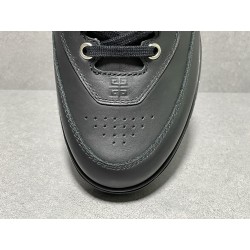 GT Givenchy G4 Sneakers Black Leather BH0070H1AU-001