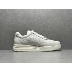 GT Givenchy G4 Sneakers White Leather BH0070H1AU-100