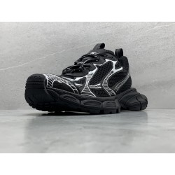 GT Balenciaga 3XL Black White