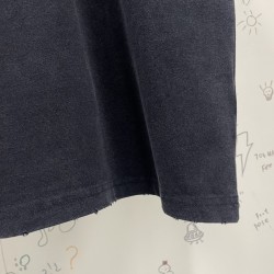 GT Balenciaga Be Different Apple Black Tee