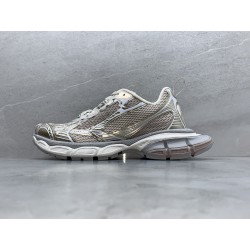 GT Balenciaga 3XL Sneaker Gold