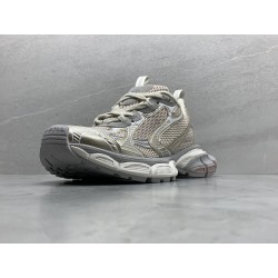 GT Balenciaga 3XL Sneaker Gold
