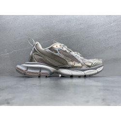 GT Balenciaga 3XL Sneaker Gold