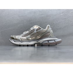 GT Balenciaga 3XL Sneaker Gold
