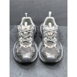 GT Balenciaga 3XL Sneaker Gold