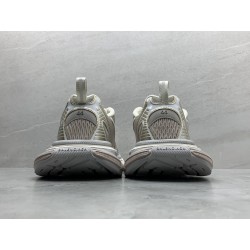 GT Balenciaga 3XL Sneaker Gold