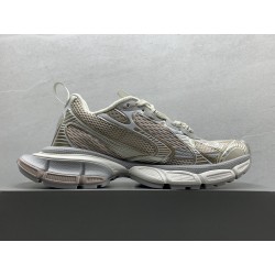 GT Balenciaga 3XL Sneaker Gold
