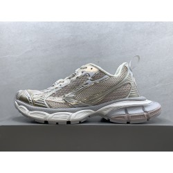 GT Balenciaga 3XL Sneaker Gold