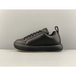 GT Bottega Veneta Pillow Sneaker Black Natural Rubber 716198V2CS01000