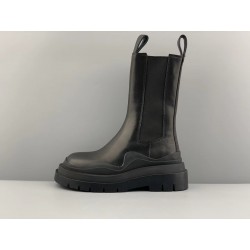 GT Bottega Veneta Tire Chelsea Boot Black