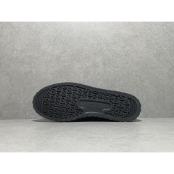 GT Gucci Interlocking G Low Black