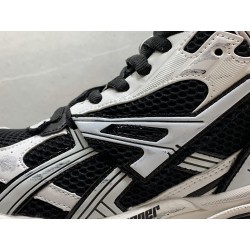GT Balenciaga Runner High White Black 695764 W3RH2 9010