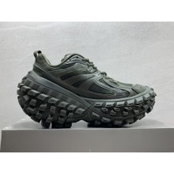 Gt Balenciaga Defender Sneaker Dark Green 685613W2RA63000