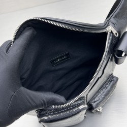 GT Balenciaga Superbusy Beltpack Black Leather 703143210C81000