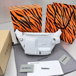 GT Balenciaga Superbusy Beltpack White Leather 703143 210C8 9104