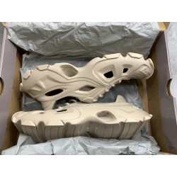 GT Balenciaga HD Lace Up Sneaker Cream