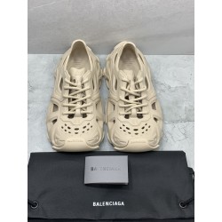 GT Balenciaga HD Lace Up Sneaker Cream