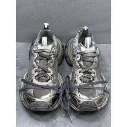 GT Balenciaga 3XL Sneaker Light Beige 2.0 734734W3XL49191