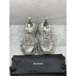 GT Balenciaga 3XL Sneaker Light Beige 2.0 734734W3XL49191