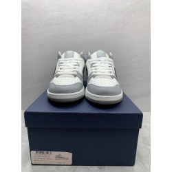 GT Dior B57 Mid Oblique Grey White 3SH141ZXU_H860