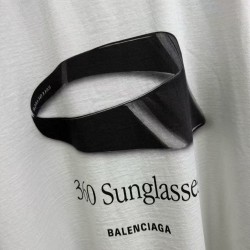 GT Balenciaga Men's 360 Sunglasses T-shirt in Dirty White