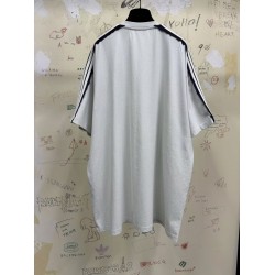 GT Balenciaga Unity Sports Icon T-shirt in Dirty White/black