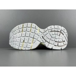 GT Balenciaga 3XL Sneaker Eggshell/Crystal 2.0   8136973844
