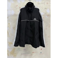 GT Balenciaga Men's Large Tracksuit Jacket in Black