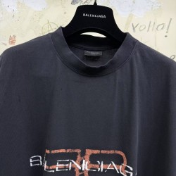 GT Balenciaga Men's Bb Icon Stencil T-shirt in Faded Black