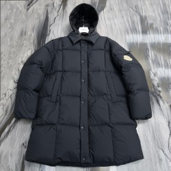 Moncler Zippered Pocket Detachable Hooded Long-Sleeved Down Jacket Black