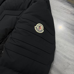 Moncler Zipper Long Sleeve Down Jacket Black