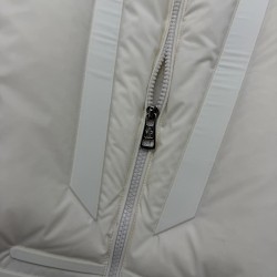 Moncler Zipper Long Sleeve Down Jacket White 